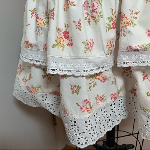 HANDMADE Ruffly Roses Mini Skirt - Picture 3 of 9